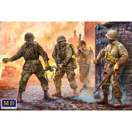 Take one more grenade! Screaming Eagles, 101st Airborne (Air Assault) Division, Europe, 1944-1945 Figures