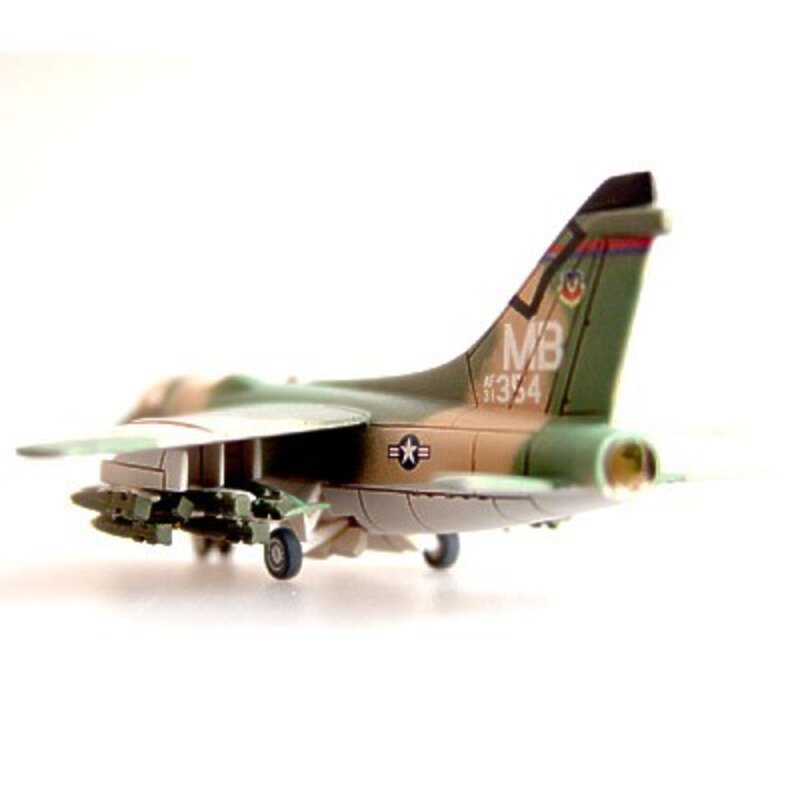 Vought A-7D CORSAIR II (ex FE Resin FER14487) 