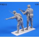 US Airborne Vietnam x 2 figures