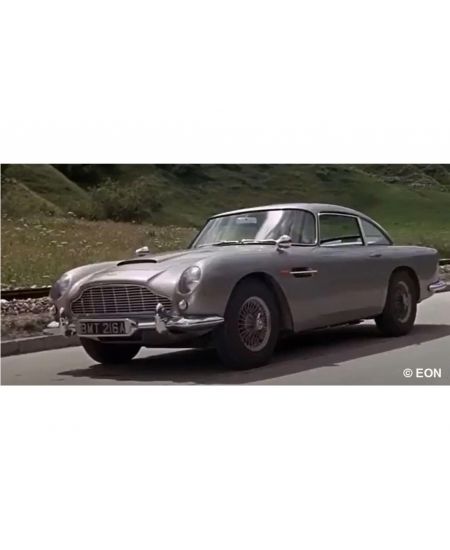 Revell 05653: Car scale model kit 1/24 scale - Aston Martin DB5