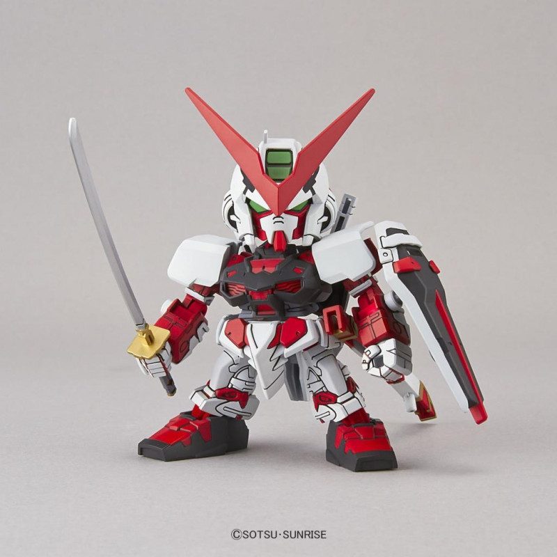 GUNDAM - SD Gundam Ex-Standard Gundam Astray Red Frame - Model Kit Bandai