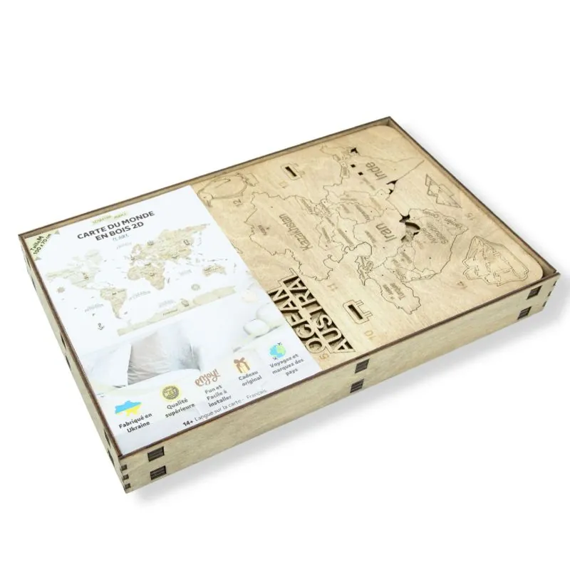 Clear 2D WOODEN WORLD MAP M