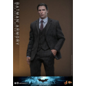 The Dark Knight statues and diorama Movie Masterpiece 1/6 Batman Armory with Bruce Wayne (2.0) 30 cm