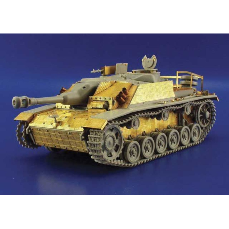 Sturmgeschutz III Ausf.G zimmerit (waffle) (designed to be assembled with model kits from Dragon)