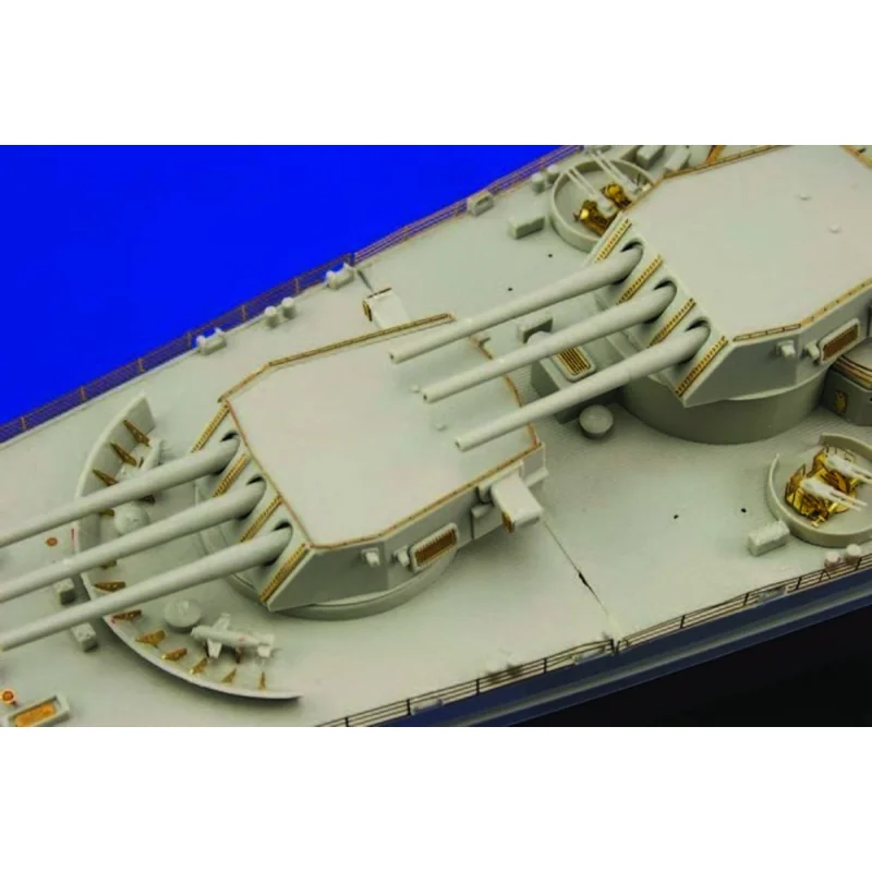 USS BB-55 North Carolina (designed to be assembled with model kits from Trumpeter)