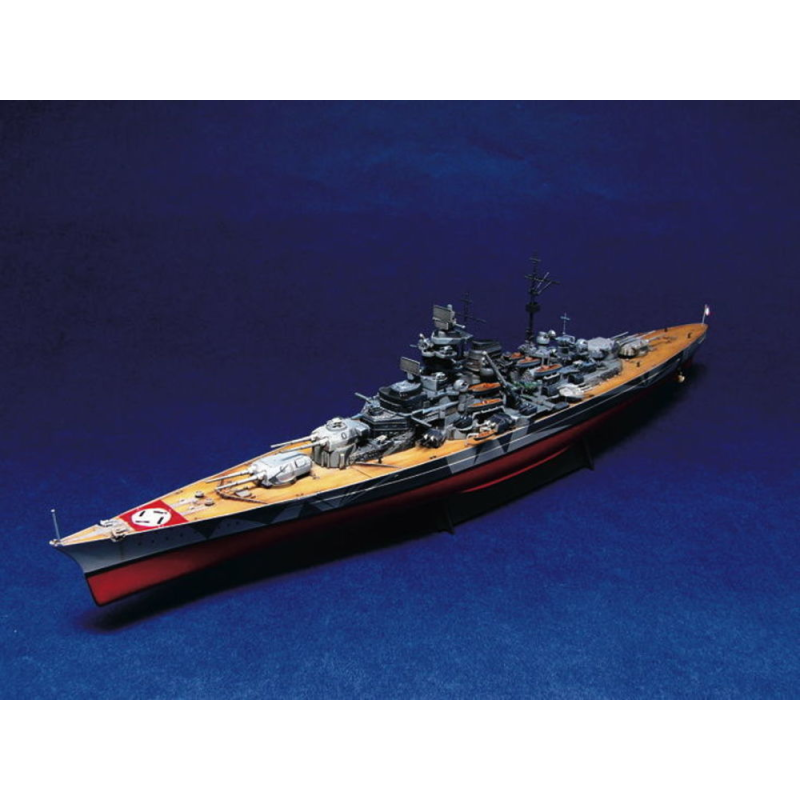 1/700 German Tirpitz Battleship 1943