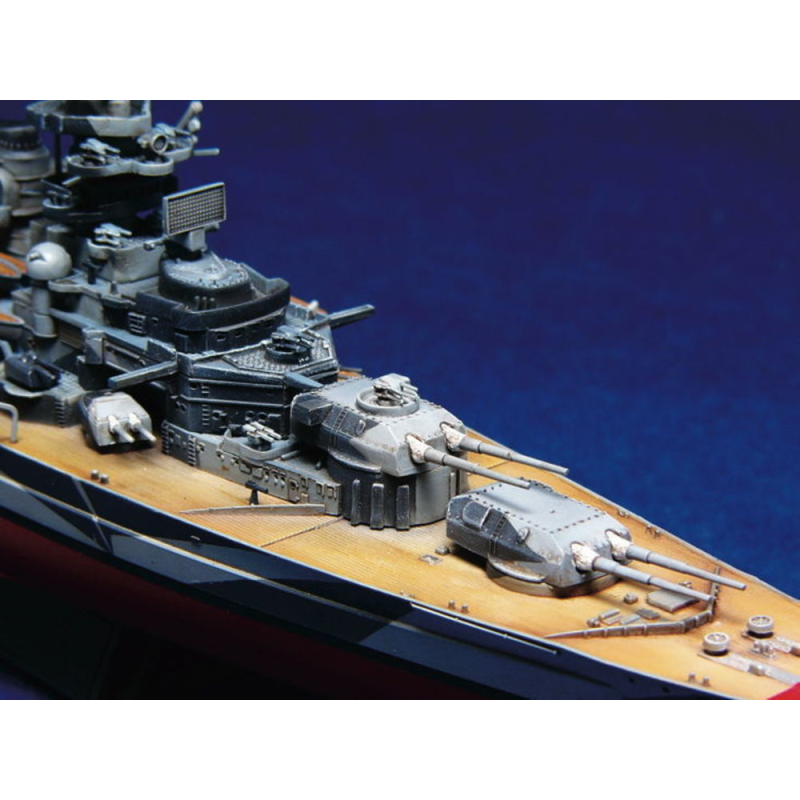 1/700 German Tirpitz Battleship 1943