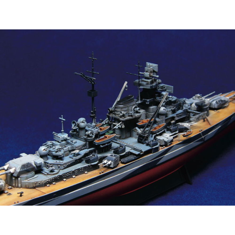 1/700 German Tirpitz Battleship 1943