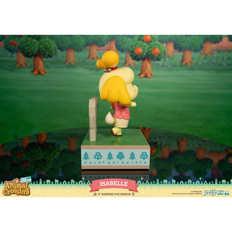 Animal Crossing New Horizon Isabelle Statue