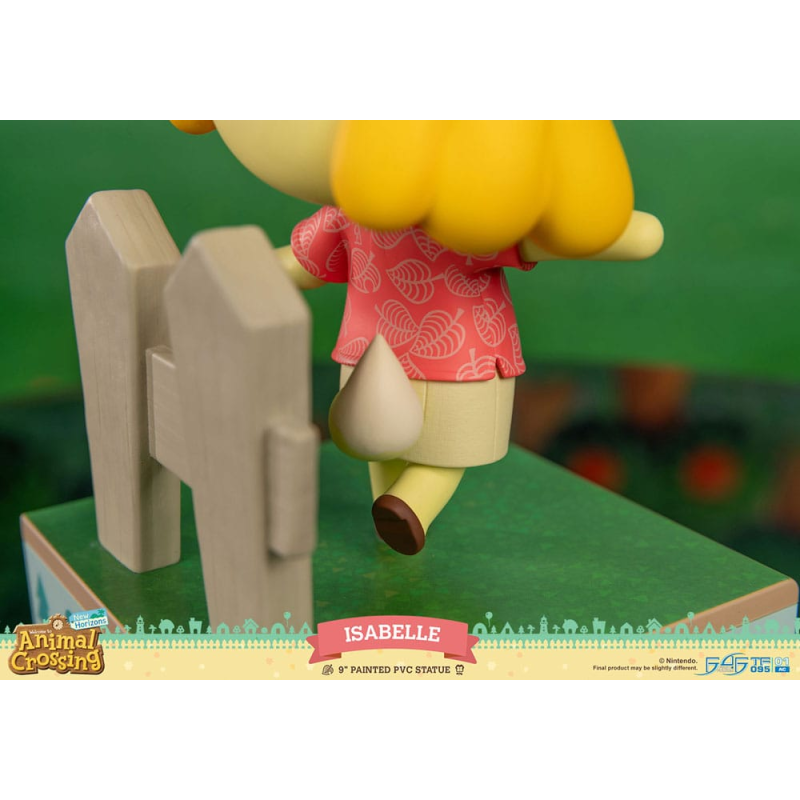 Animal Crossing New Horizon Isabelle Statue