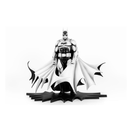 DC HEROES - Batman "White & Black Version" - 1/8 Statuette 27cm