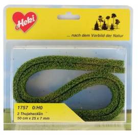 2 flexible medium green moss hedges 50 cm