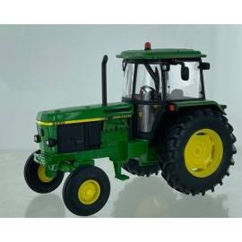 JOHN DEERE 3350 2WD Limited 2500 ex.