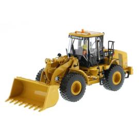 CATERPILLAR 950H loader with driver