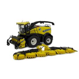 NEW HOLLAND FR780 60th Anniversary Forage Harvester Limited to 1000 copies.