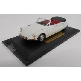 CITROEN DS Reuter convertible 4 doors ivory