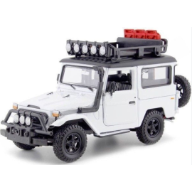 TOYOTA FJ40 Land Cruiser White Die cast 