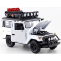 TOYOTA FJ40 Land Cruiser White