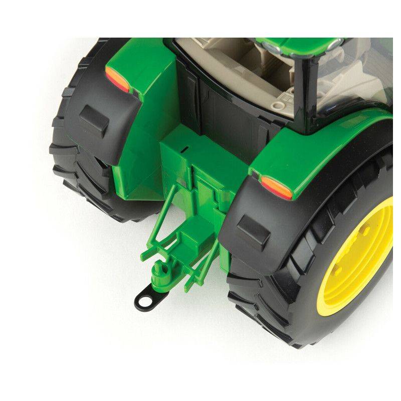 BRI47486 JOHN DEERE 6210 radio controlled tractor