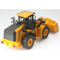 CATERPILLAR 950M Radio Controlled Loader DIECAST MASTERS