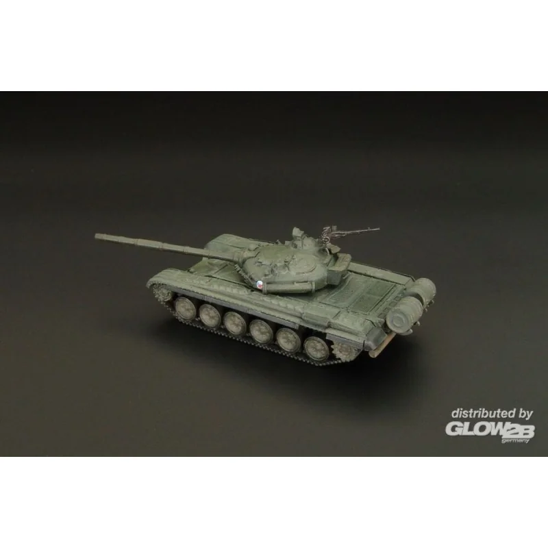 T-72M Airplane model kit