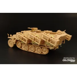 Sd Kfz 251 STUKA Zu Fuss (TAMIYA) 