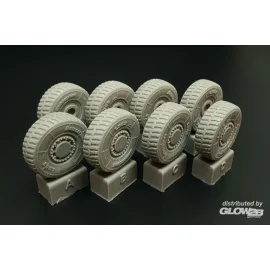 JGSDF Type 16 Wheels (Tamiya kit) 