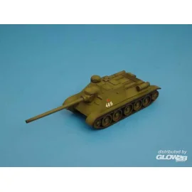 SU-100 Model kit 