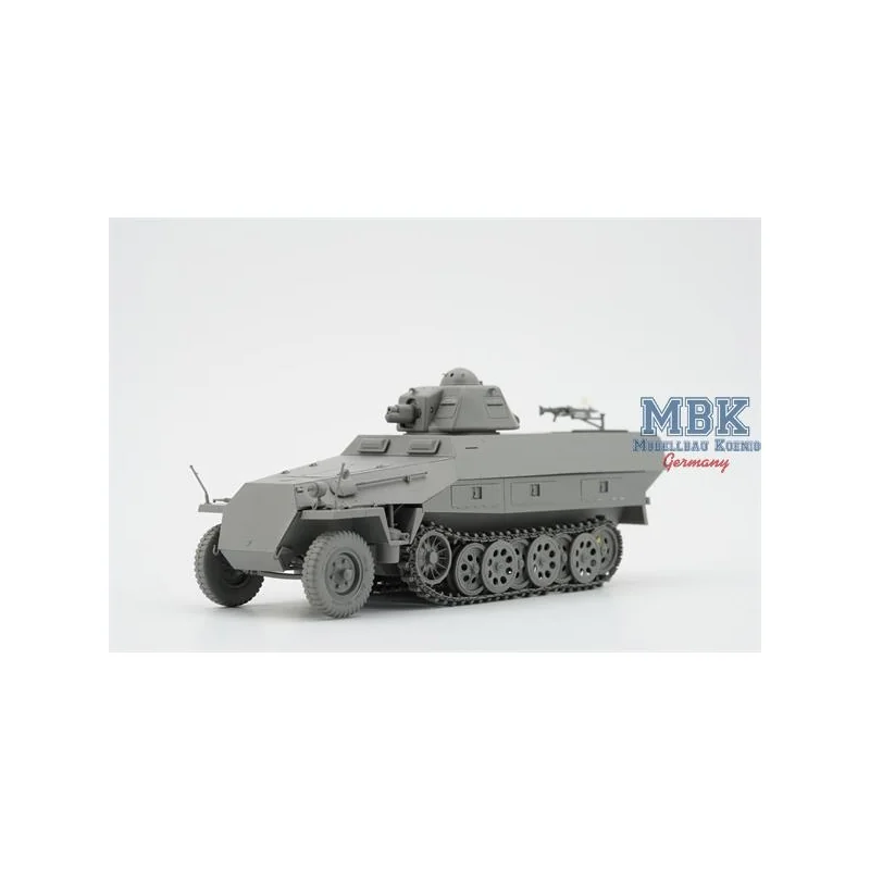 BORDER MODEL: 1/35; Sd.Kfz.251 /1 Ausf.D with R35 turret with PE and workable tracks Military model kit