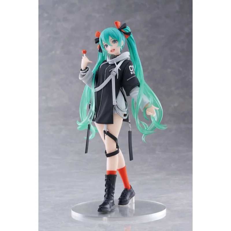 Hatsune Miku Wonderland PVC Statuette Fashion Punk Ver. 18cm Figurines