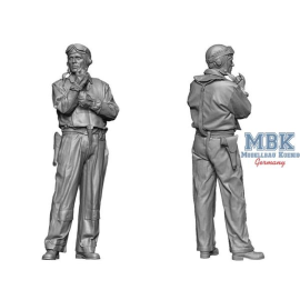 WW2 US Navy Pilot (on deck) 1:32 Figures 