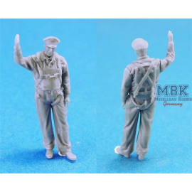 WW2 US Bomber Pilot on the ground 1:72 Figures 