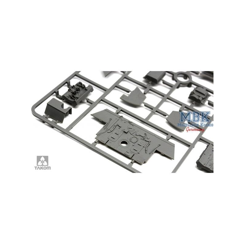 TAKOM MODEL: 1/35; WWII German Heavy Tank Sd.Kfz.182 King Tiger Henschel Turret w/Zimmerit and interior [Pz.Abt.505 special edit