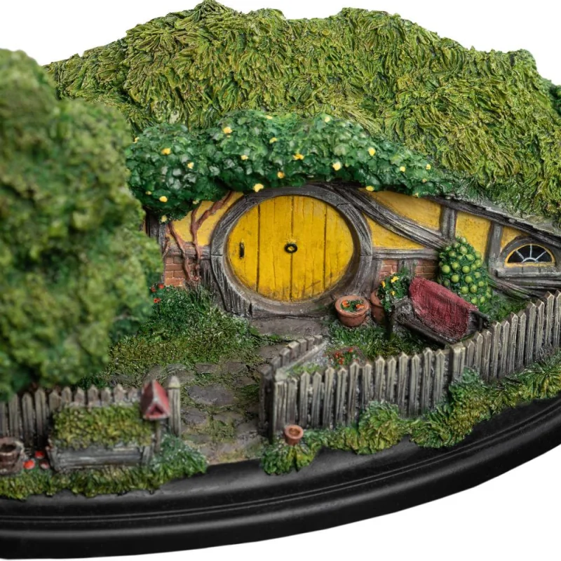 The Hobbit Trilogy - Hobbit Hole-25 Gandalf's Cutting Environment WETA Collectibles