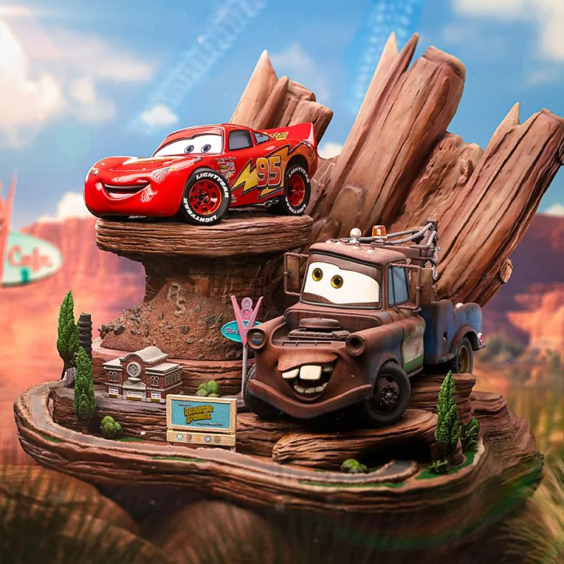 Iron Studios Cars - Lightning McQueen & Tow Mater Deluxe Art Scale 1/10 Statue