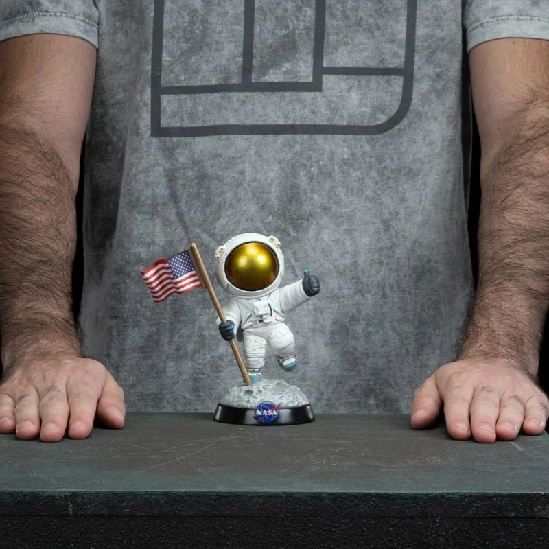 Iron Studios NASA - Apollo 11 Astronaut Minico Figure