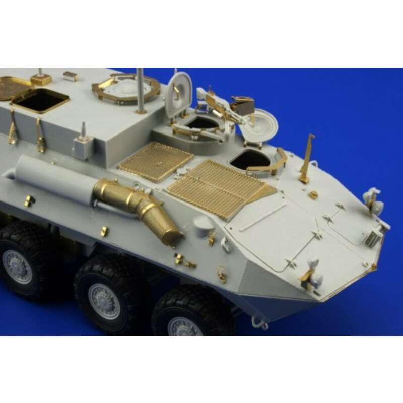 LAV-AT (designed to be assembled with model kits from Trumpeter)