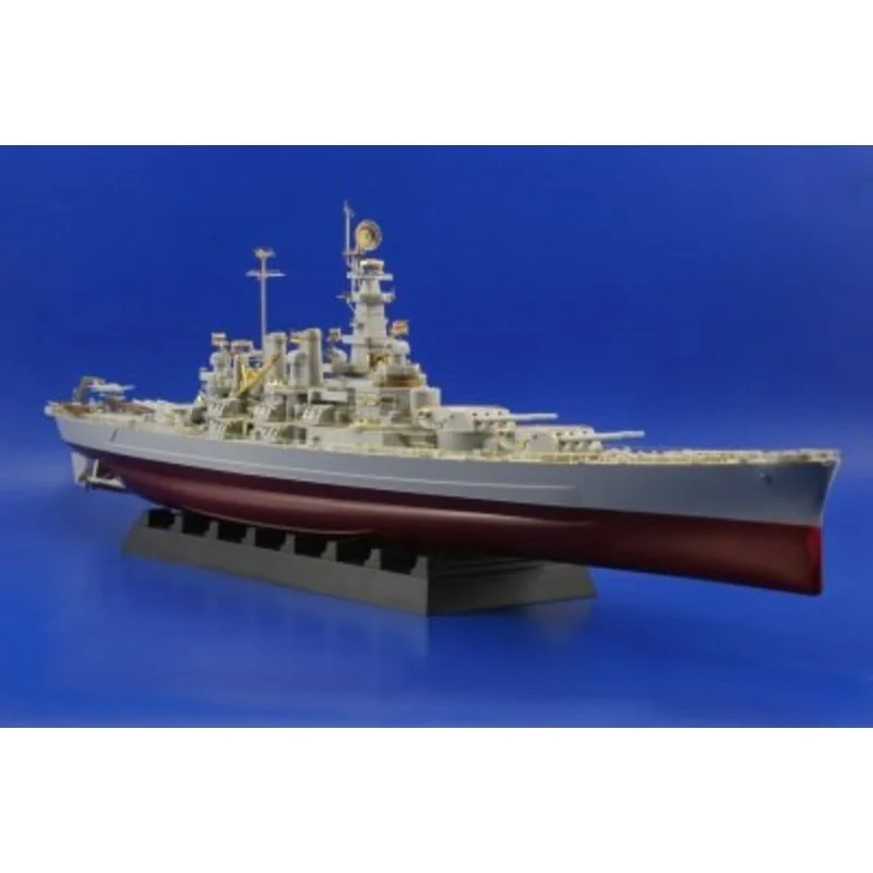 USS BB-55 North Carolina (designed to be assembled with model kits from Trumpeter)