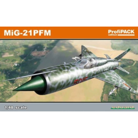 Mikoyan MiG-21PFM ProfiPACK Model kit