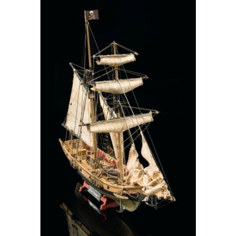 BLACKBEARD Corsair Sloop MAMOLI