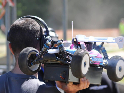 Choosing your first radio-controlled buggy